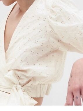 GAP white Eyelet faux Wrap Blouse New